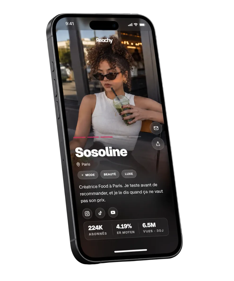 Le kit média de Soline Crousty qui défile : photo, niches, bio, statistiques certifiées, audience, contenus phares, tarifs et contact.